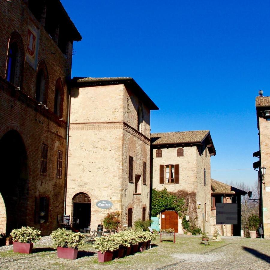 Gasthaus Caminata 415 Fiorenzuola dʼArda Exterior foto